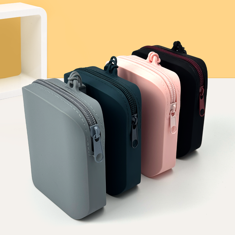 Food Storage Silicone Bags - Dog Treat Pouch for Pet Walking